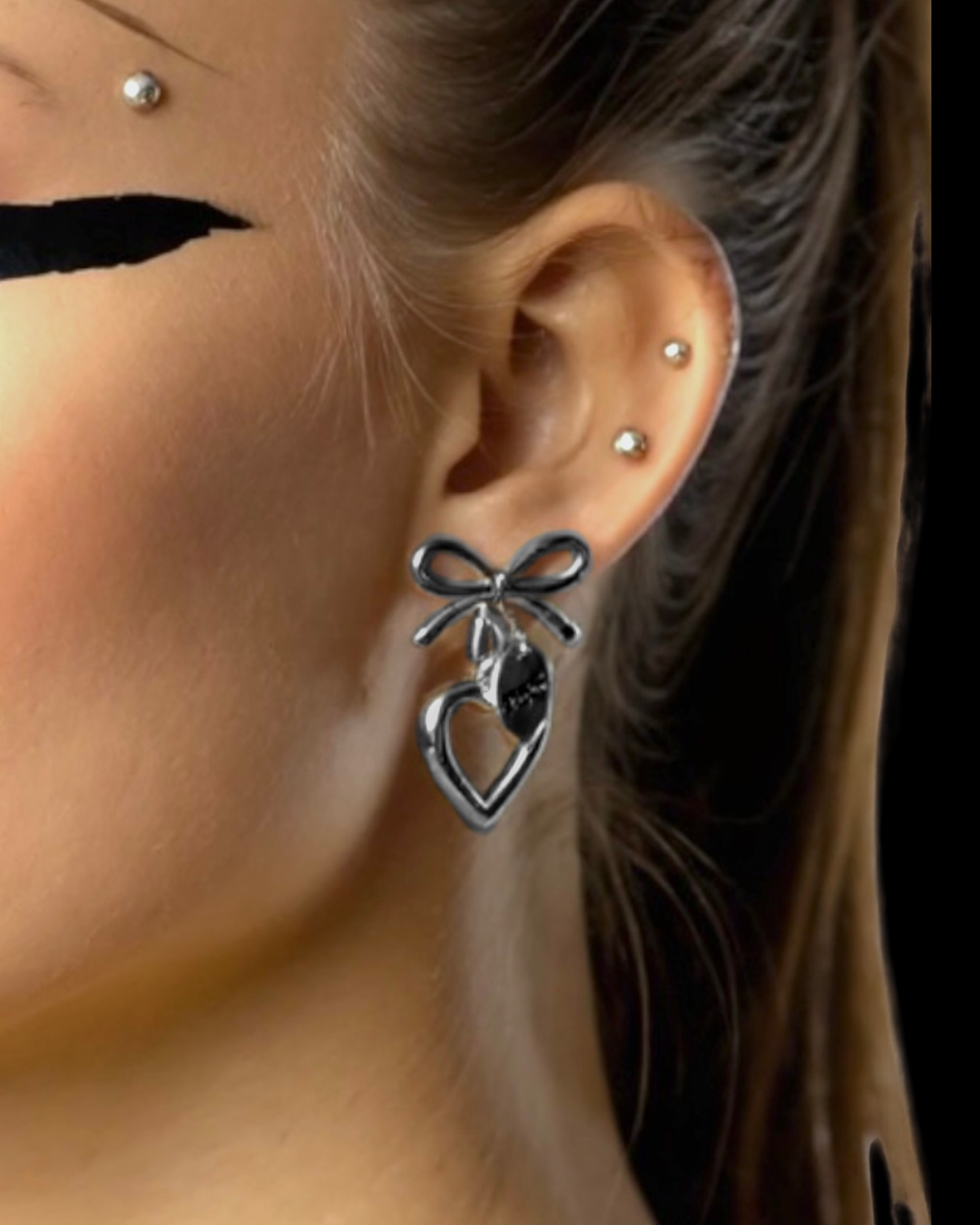 Bow Heart Armour Earring