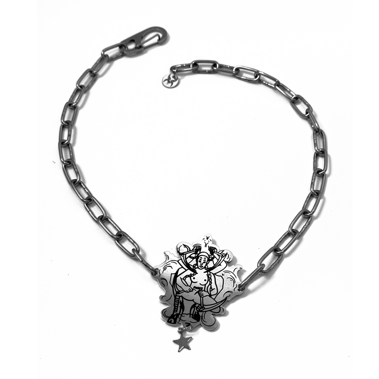 STAR MACABRE CHOKER