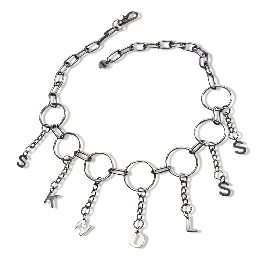 SKNDLSS CHARMED NECKLACE
