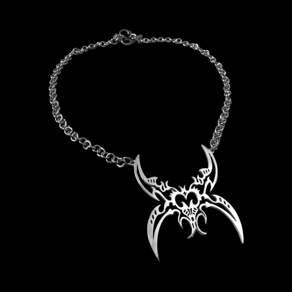 BLADE-FLY NECKLACE