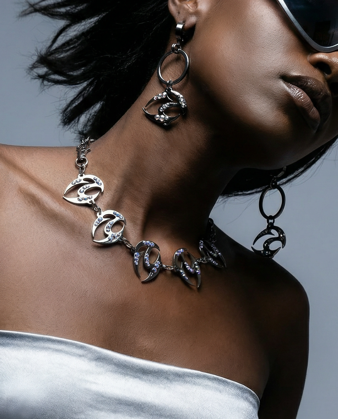 ABUNDANCE RHINESTONED CHOKER