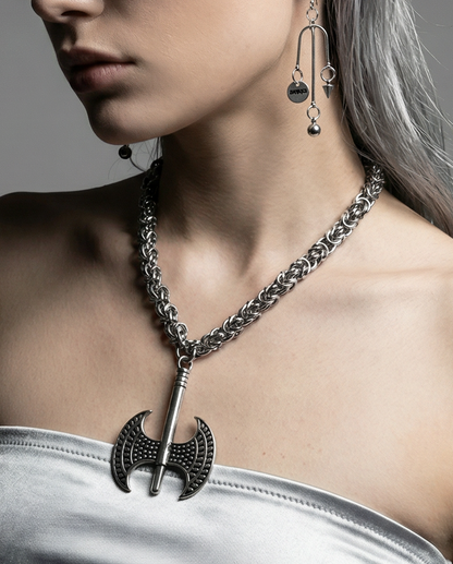 SKBDLSS chainmaille axed necklace