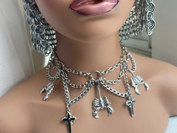 SCORPION CROSS CHOKER