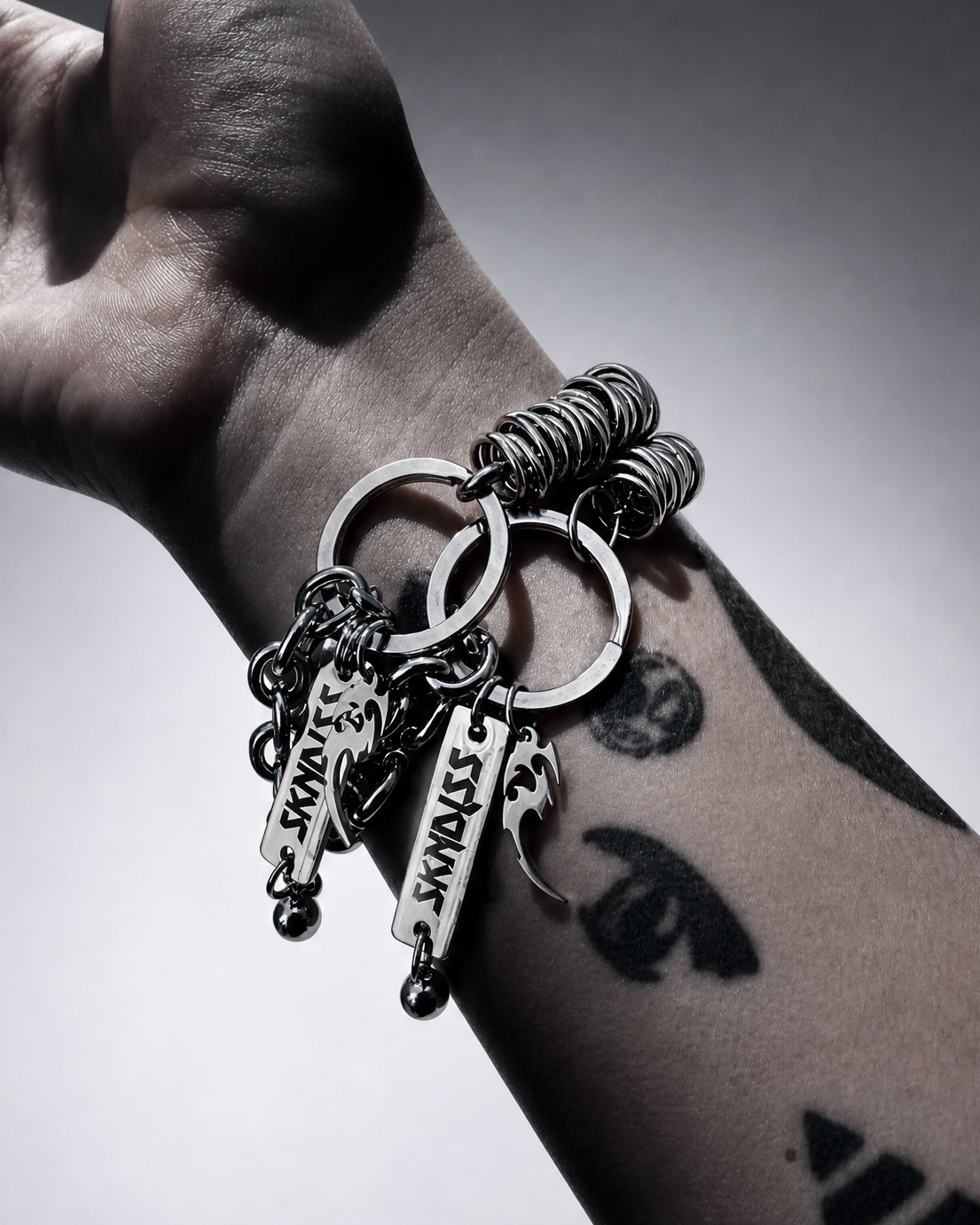 METAL TORNADO BRACELET V1