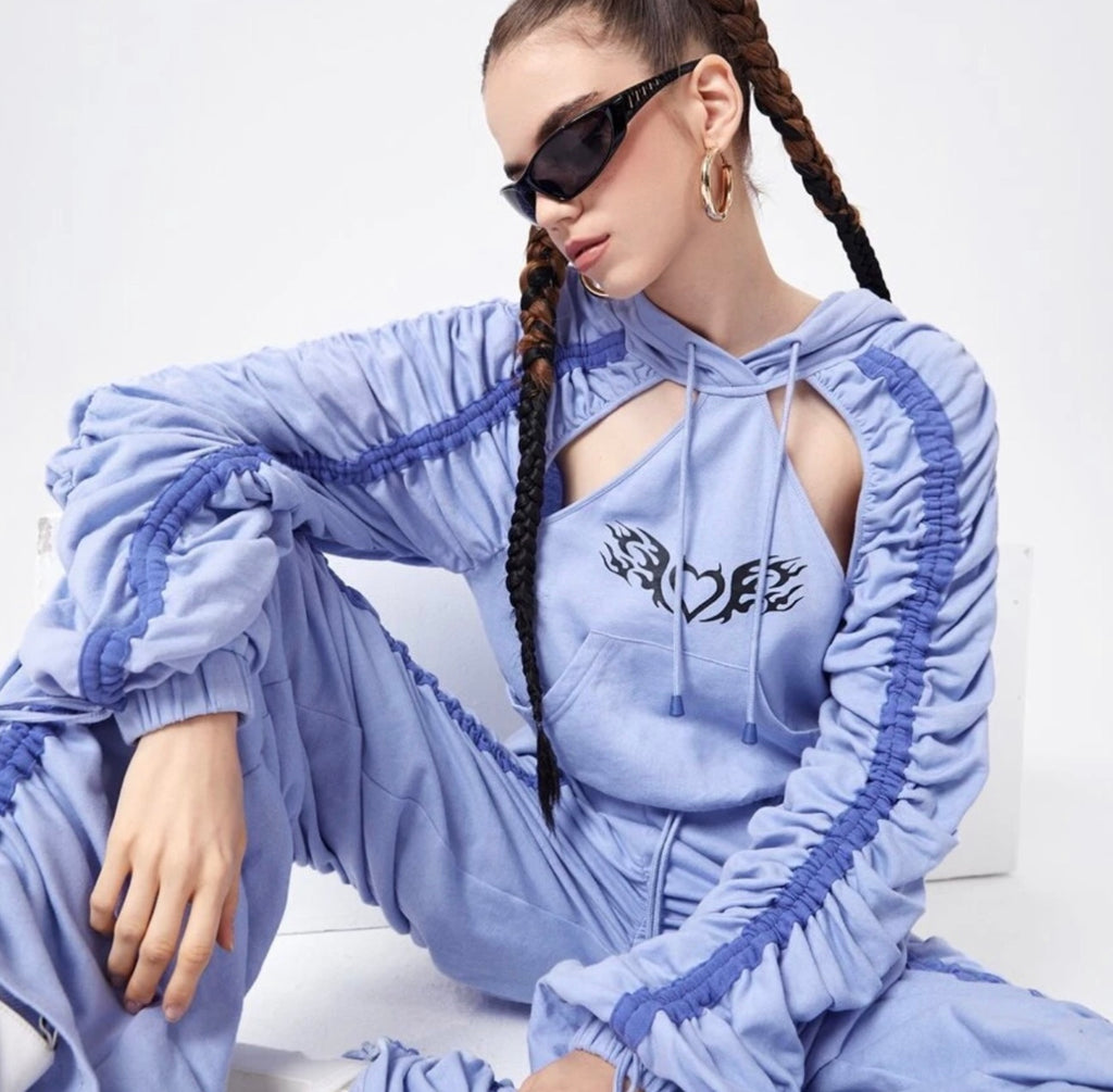 WiNGED HEartZ hooDie